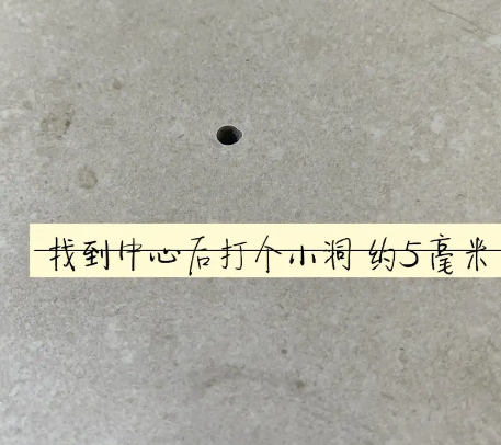 德州市瓷砖空鼓维修公司专业解答在瓷砖铺贴过程中，如果砂料搅拌不均匀，将会带来以下问题